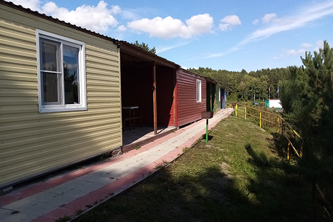Фото Домик с беседкой